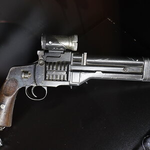 Cobb Vanth's HF-94 Heavy Blaster Pistol 04.jpg